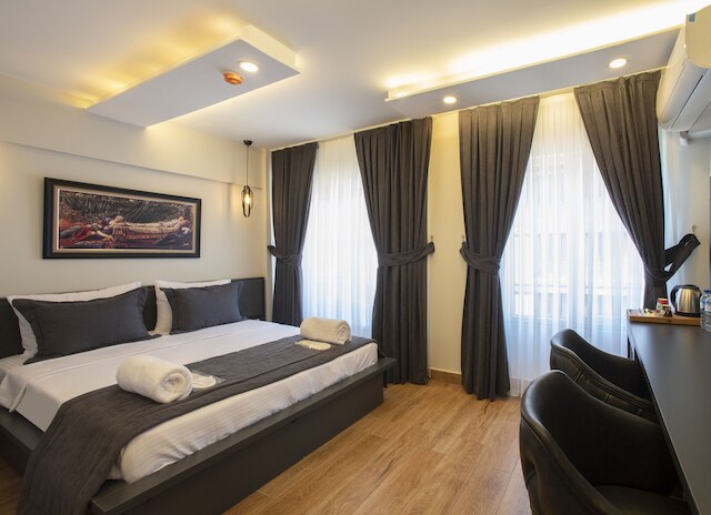 カナリヤスーツ