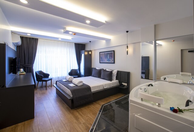 カナリヤスーツ