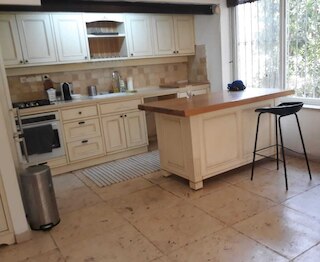 3 Br by park hayarkon 1分 2 イチロブ