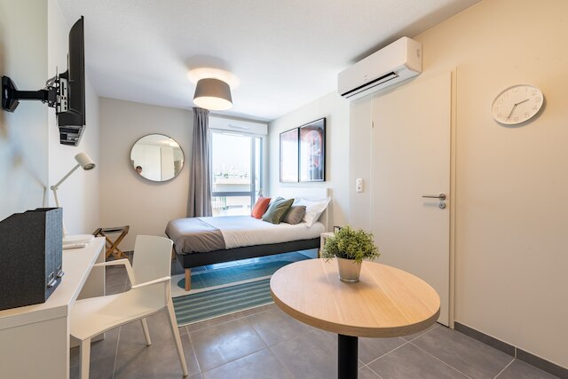 スチューデント ファクトリー モンペリエ サウド