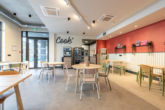 スチューデント ファクトリー モンペリエ サウド