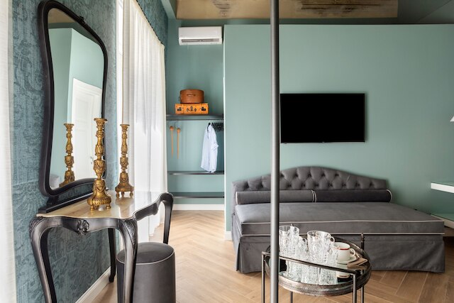 ヴォッシアラグジュアリールームス＆シチリアンリビング