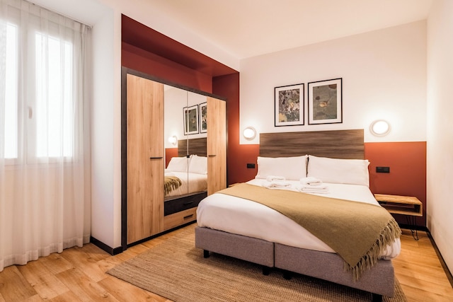 ボブ W マドリード アトーチャ