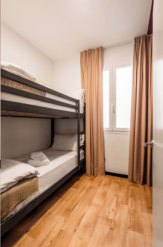 ボブ W マドリード アトーチャ