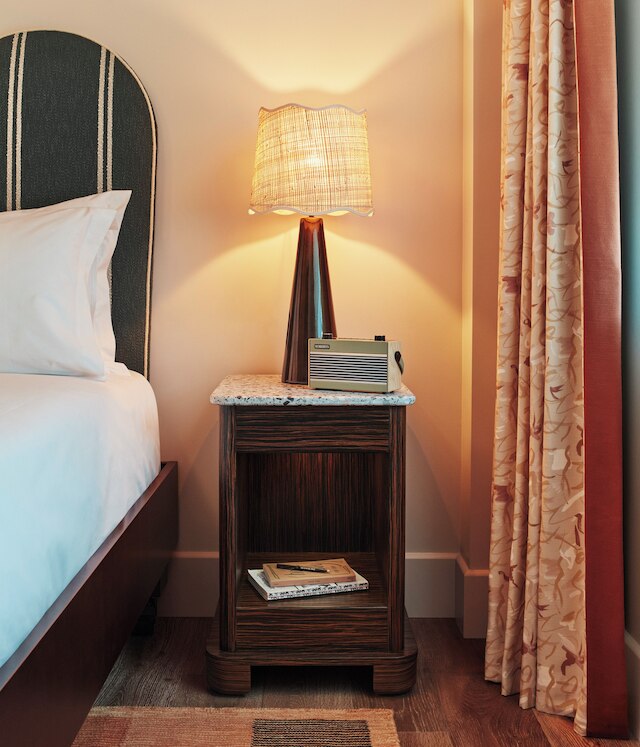 ザ ホクストン シェパーズ ブッシュ