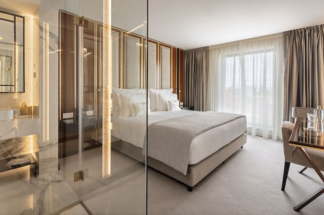 ワイン & ブックス ポルト オテル - スモール ラグジュアリー ホテルズ オブ ザ ワールド