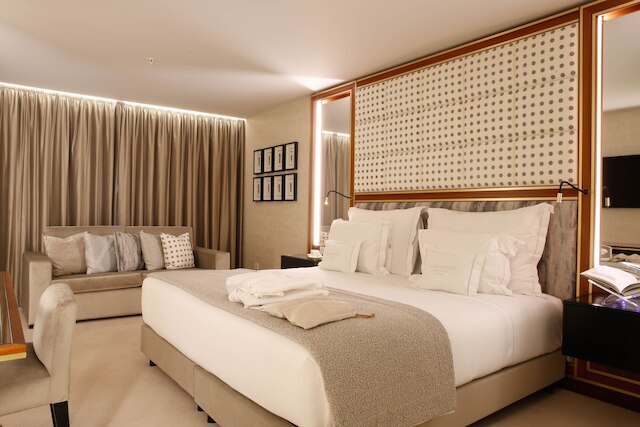 ワイン & ブックス ポルト オテル - スモール ラグジュアリー ホテルズ オブ ザ ワールド