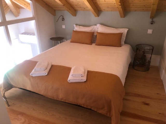 ダウンタウン クレリゴス ウィズ リバー ビュー by Vacationy