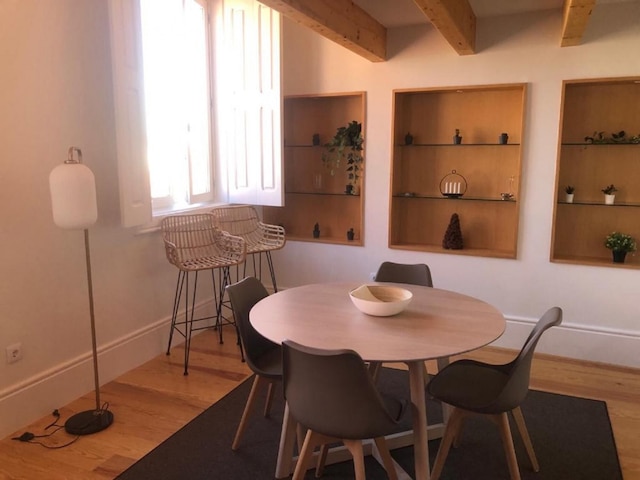 ダウンタウン クレリゴス ウィズ リバー ビュー by Vacationy