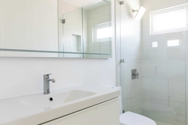 アバロン IV バイ アバントステイ ミンズ トゥ ガスランプ ビューティフル デック W/ BBQ