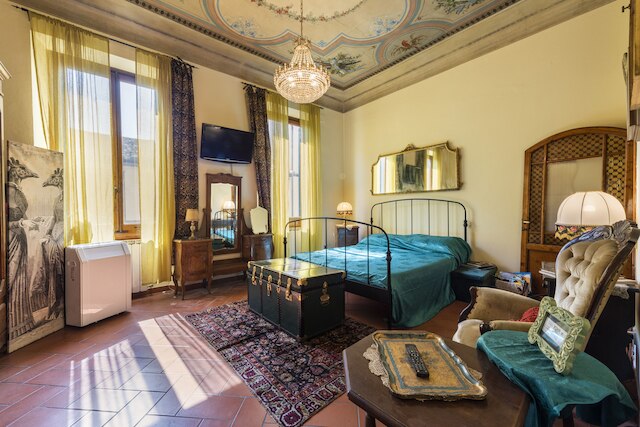 モナリザ バイ Mmega