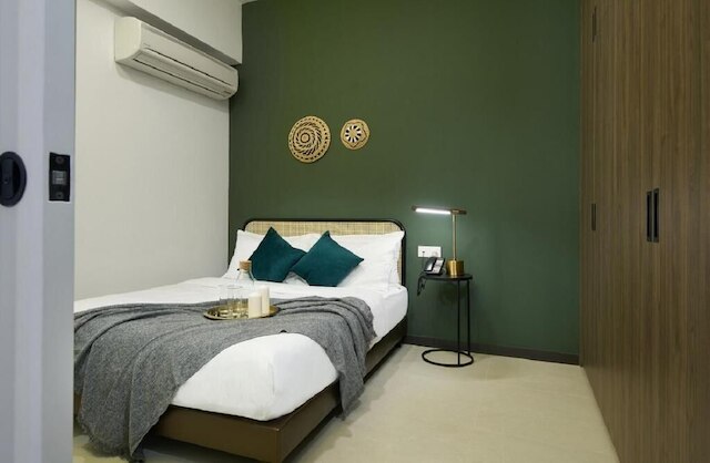 ザ・イニシャル・レジデンス