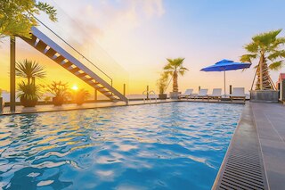 メイ デ ヴィル クラウン ホテル