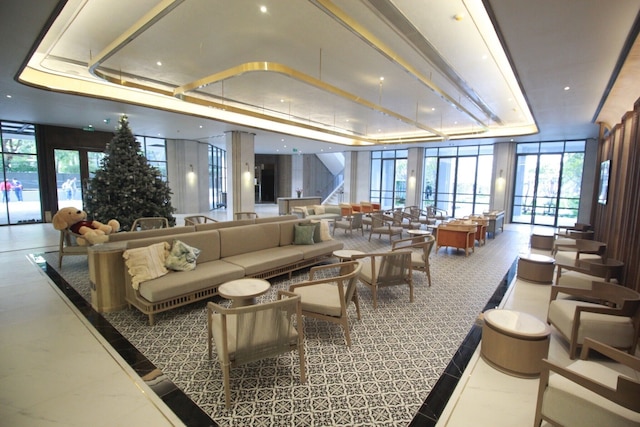 ザクォーターチャオプラヤバイUHG