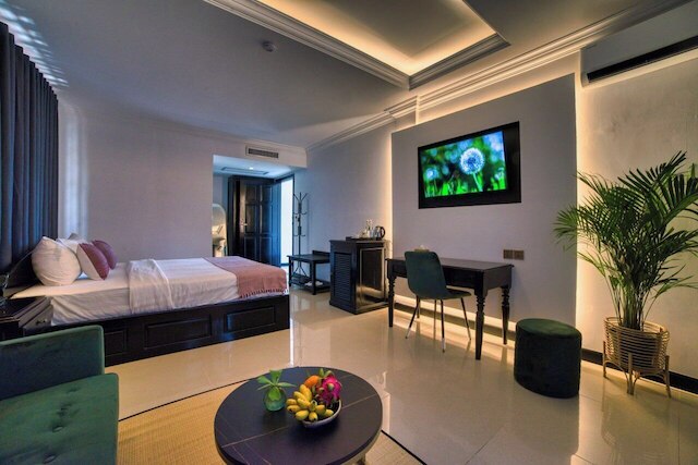 ボディーコーナーホテル