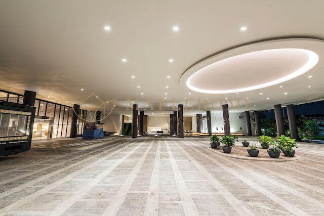 ザ・アップルプレミアスイーツ・メラカ