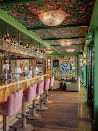 オペラ カデット ホテル