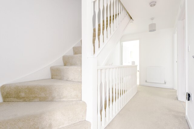 4ベッドルーム3バスルームコントラクターホームMCR