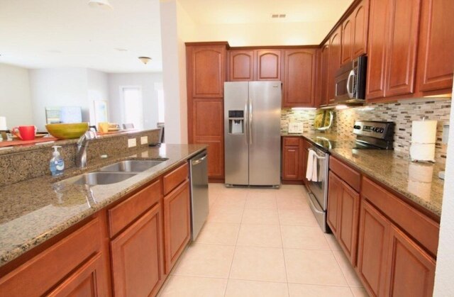 ペントハウス レイク ビュー 3 ベッド コンド コンベンション センター 3 ベッドルーム コンド バイ レッドオーニング