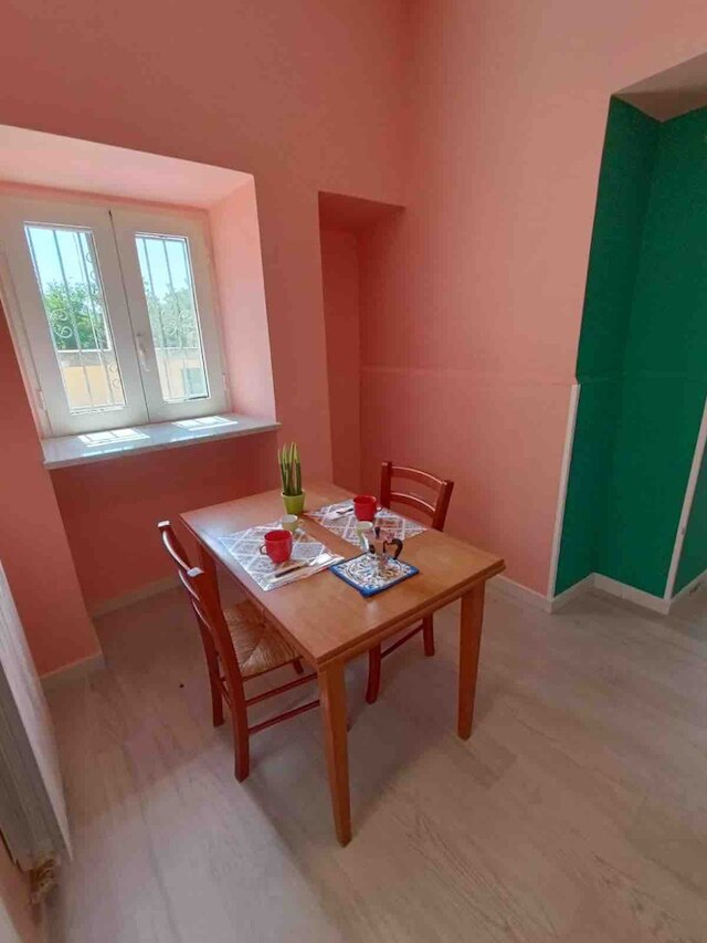 ア リフュージ ビトウィーン グリーン アンド ブルー