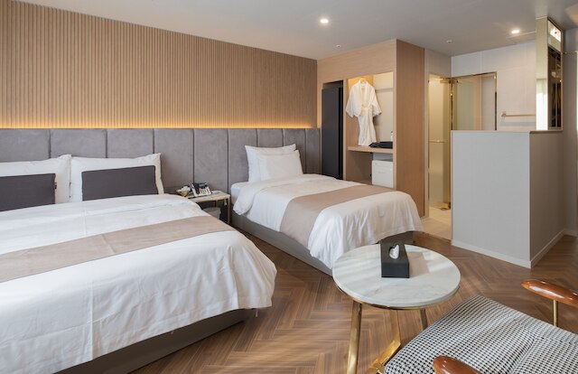 DongRae Denbasta Hotel