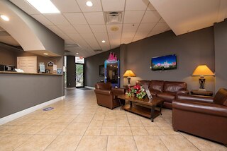 ジ・エンクレイブホテルアンドスイーツ