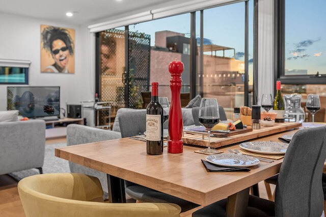 ステイセントラル - イーストブランズウィックペントハウスウィズスタディ