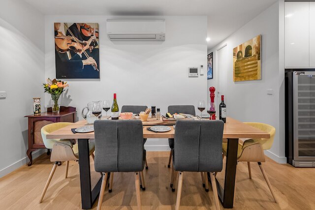 ステイセントラル - イーストブランズウィックペントハウスウィズスタディ