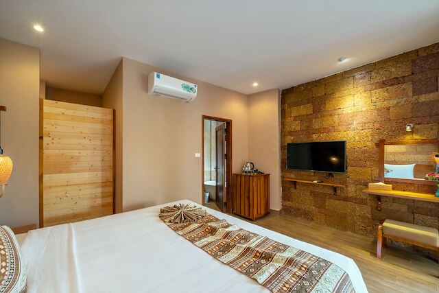 オララ・アン・バン・ビーチ