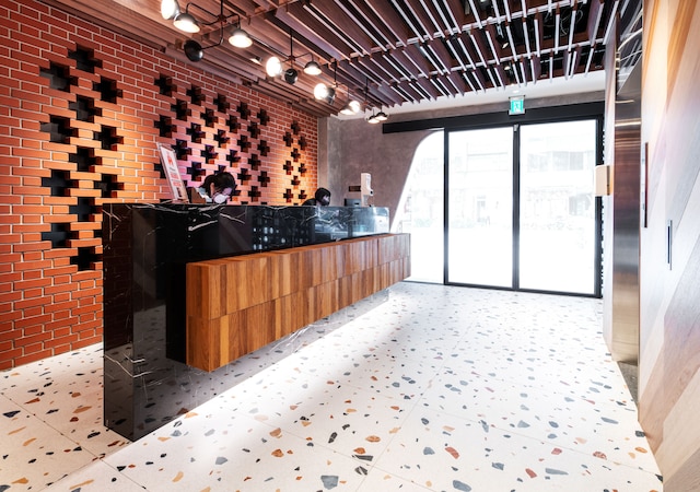 Royal Group Hotel  Xiong Zhong  Branch