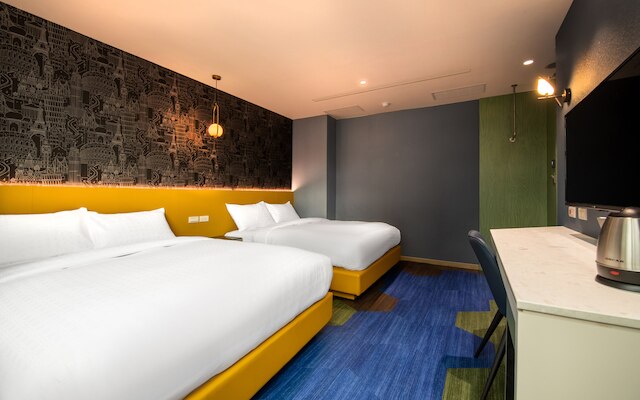 Royal Group Hotel  Xiong Zhong  Branch