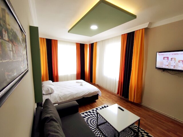 ユルドゥルム スィート アパート ホテル