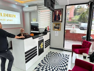 ユルドゥルム スィート アパート ホテル