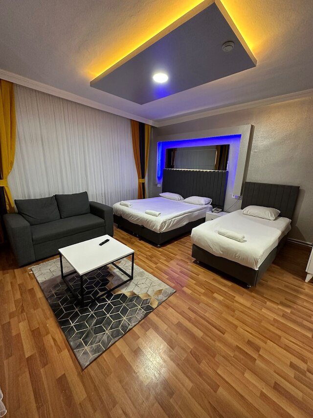 ユルドゥルム スィート アパート ホテル