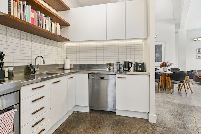 ブリトマートのエレガントでモダンな空間