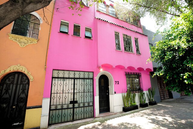 ホスタル ファンギ カサ ロサ