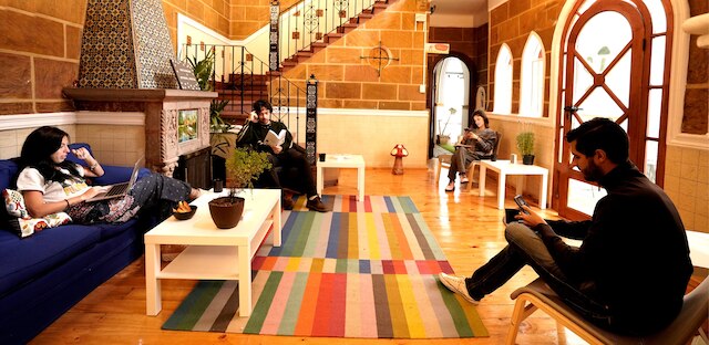 ホスタル ファンギ カサ ロサ