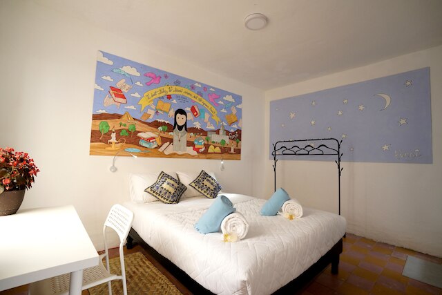 ホスタル ファンギ カサ ロサ