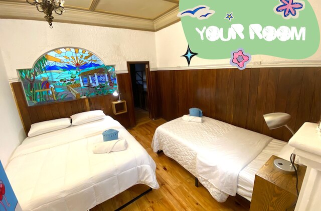 ホスタル ファンギ カサ ロサ