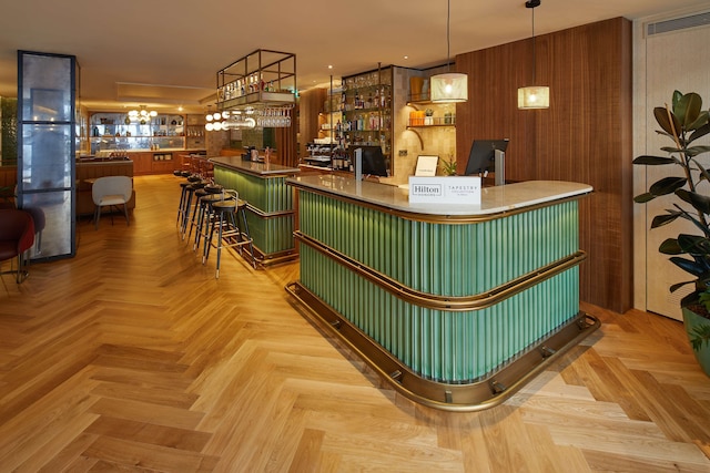 ヴィア サンツ  ホテル バルセロナ  タペストリー コレクション バイ ヒルトン