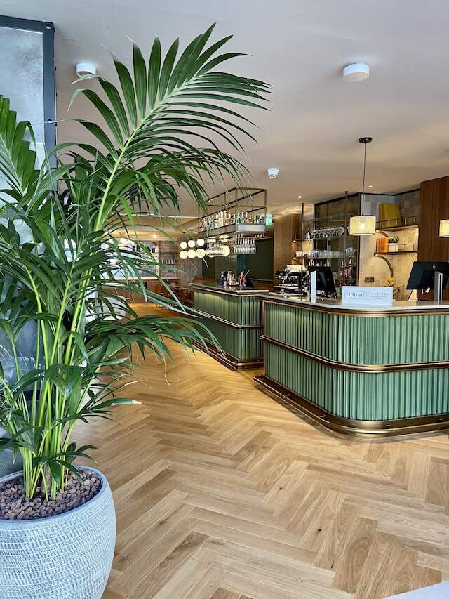 ヴィア サンツ  ホテル バルセロナ  タペストリー コレクション バイ ヒルトン