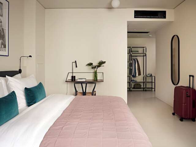 ヌマ ベルリン サヴィ