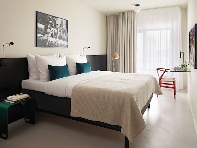 ヌマ ベルリン サヴィ