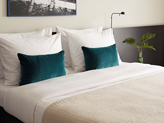 ヌマ ベルリン サヴィ