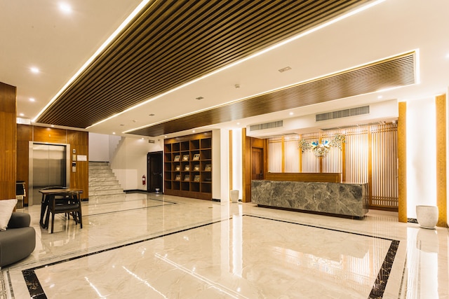 タペツインズホテル