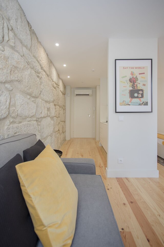 リーヴィング - チャーミングダウンタウンデライトII