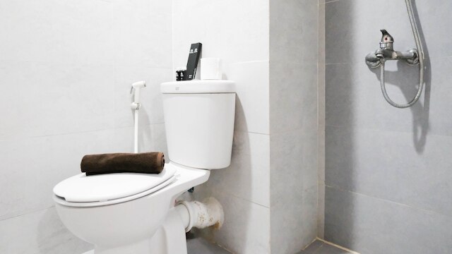 ベスト チョイス アンド コンパクト スタジオ アット  アパートメント  タマン メラティ スラバヤ