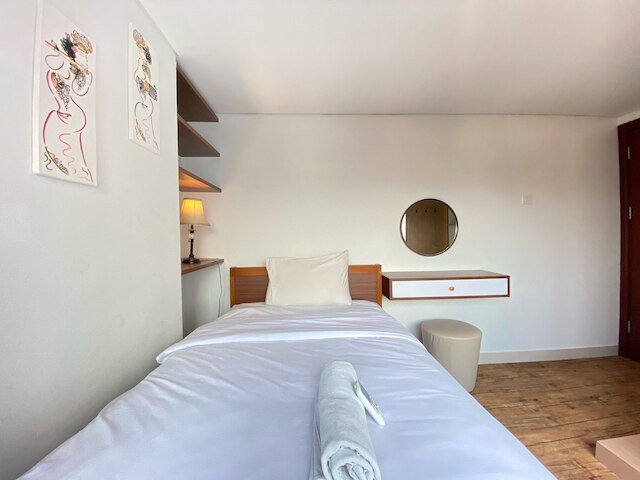 スペーシャス 2 ベッドルRム アパートメント タマンサリ テラ レジデンス