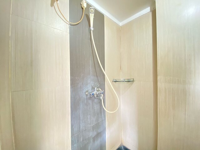 スペーシャス スタジオ ファーニッシュド  アパートメント  アット ゲートウェイ アーマド ヤニ チカダズ バンドン