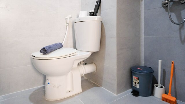 コージー リビング スタジオ アット タマン メラティ スラバヤ アパートメント